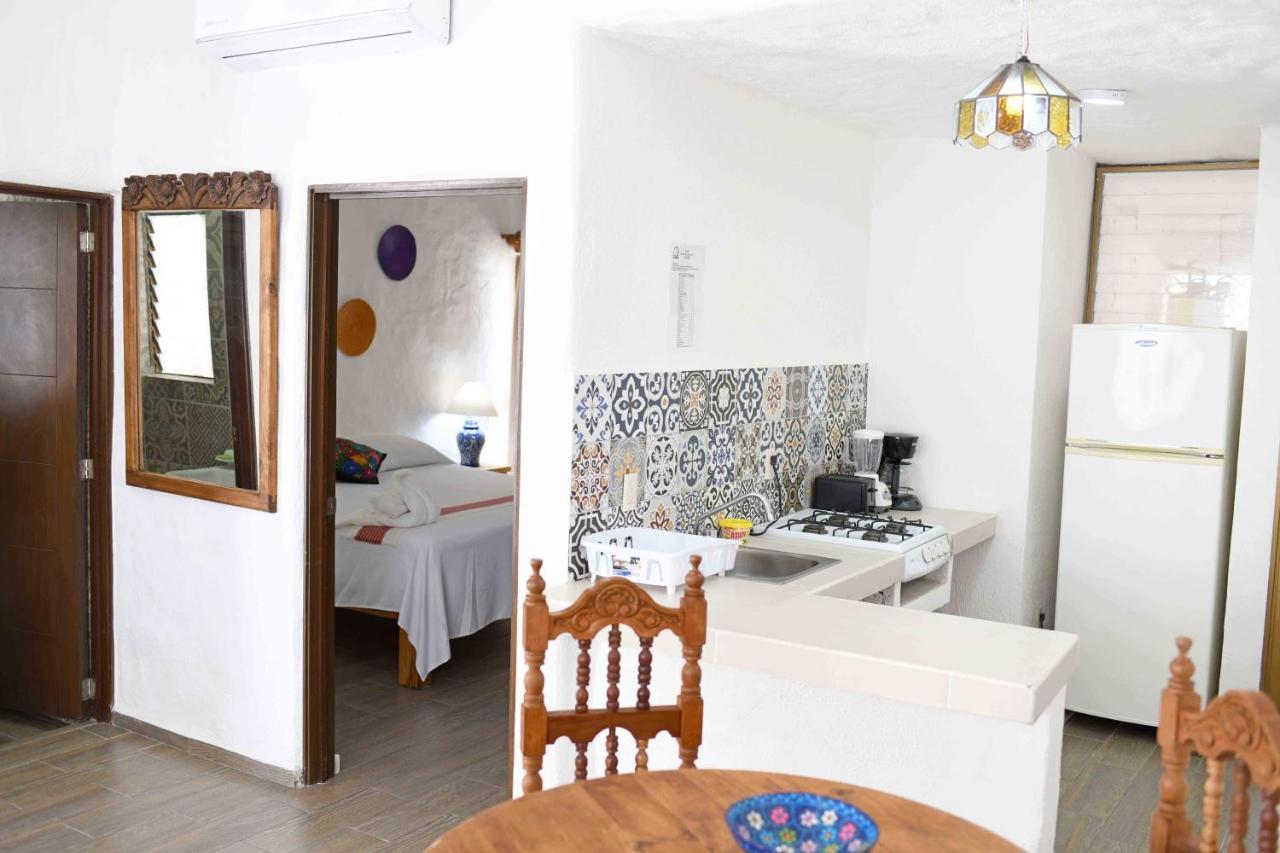 Petit Hotel Pilitas (Adults Only) Puerto Vallarta Exteriör bild