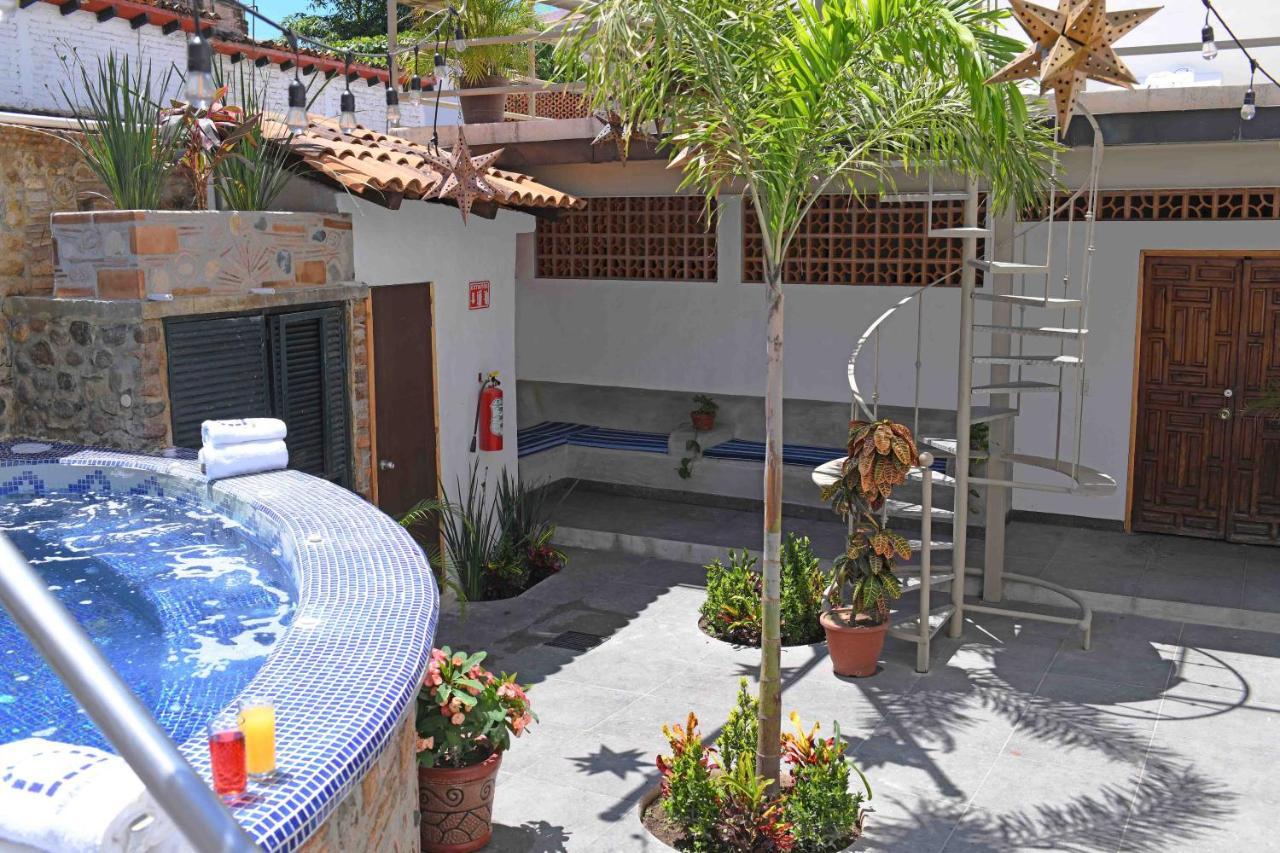 Petit Hotel Pilitas (Adults Only) Puerto Vallarta Exteriör bild