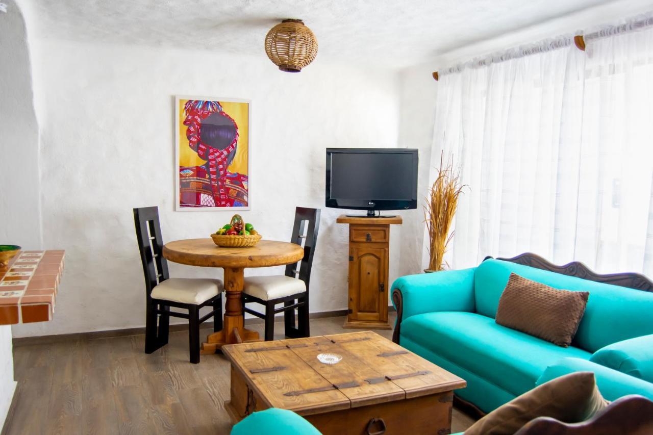 Petit Hotel Pilitas (Adults Only) Puerto Vallarta Exteriör bild