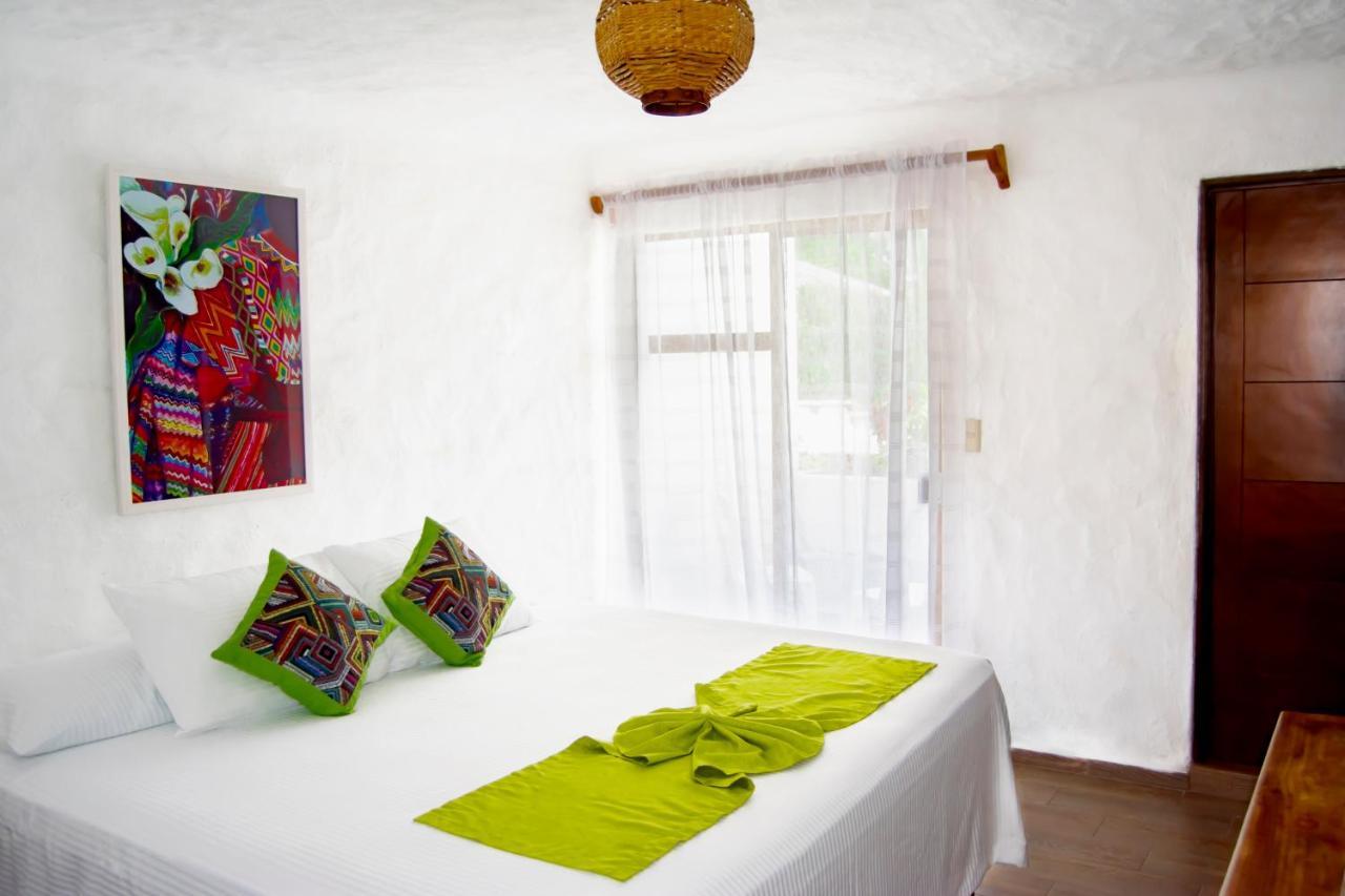 Petit Hotel Pilitas (Adults Only) Puerto Vallarta Exteriör bild
