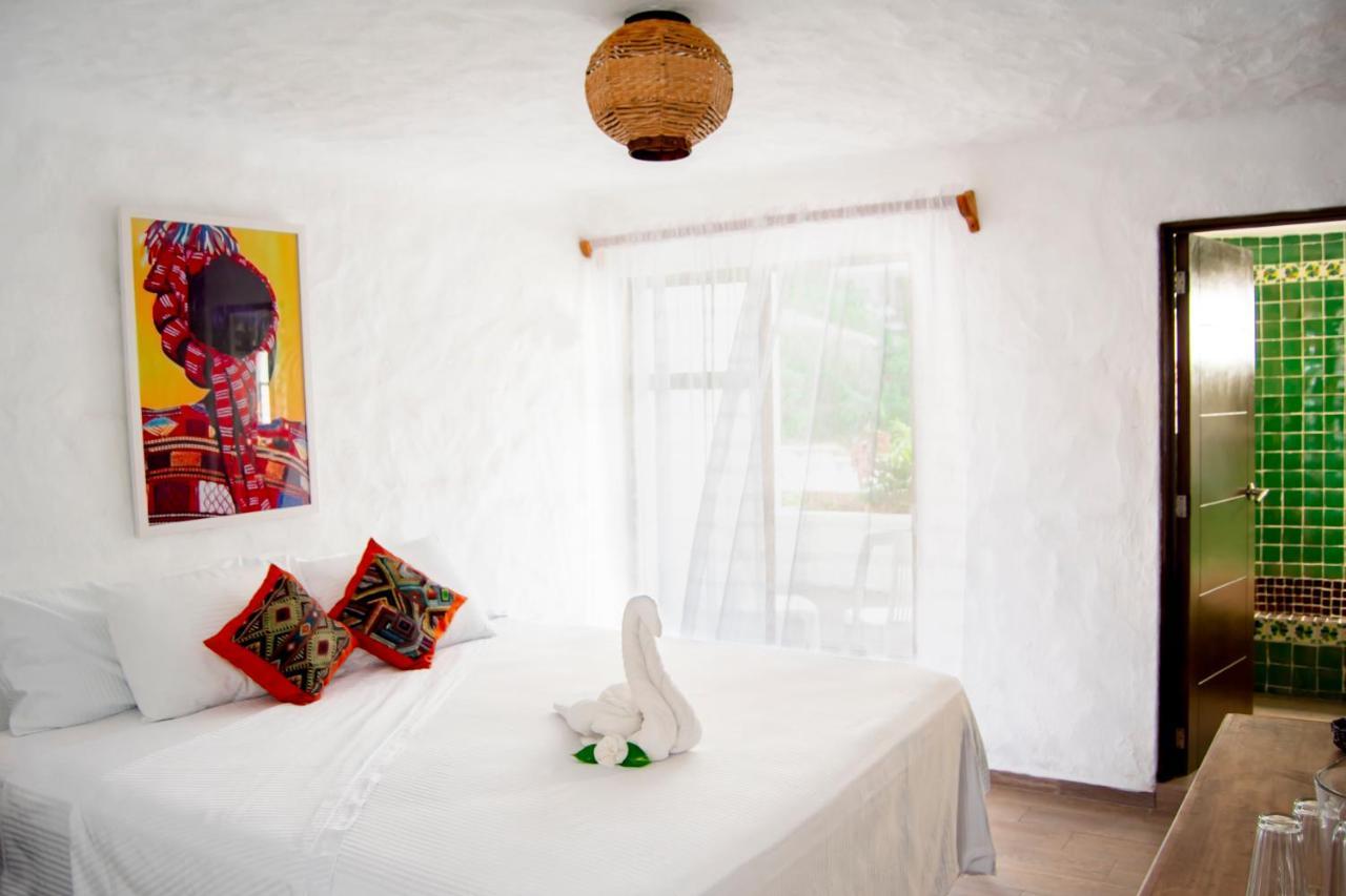 Petit Hotel Pilitas (Adults Only) Puerto Vallarta Exteriör bild