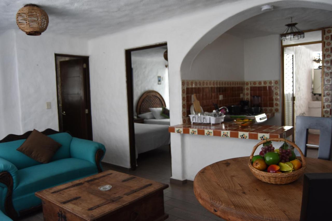 Petit Hotel Pilitas (Adults Only) Puerto Vallarta Exteriör bild