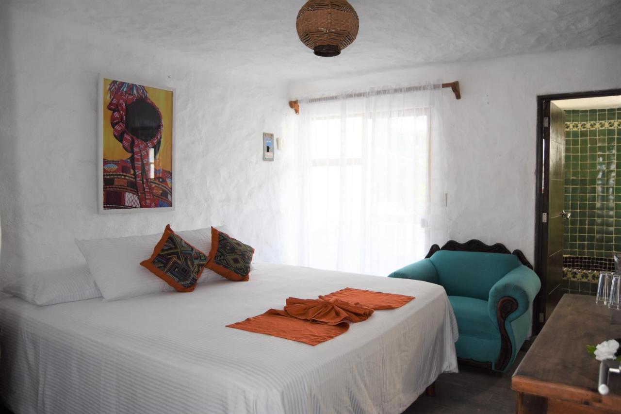 Petit Hotel Pilitas (Adults Only) Puerto Vallarta Exteriör bild